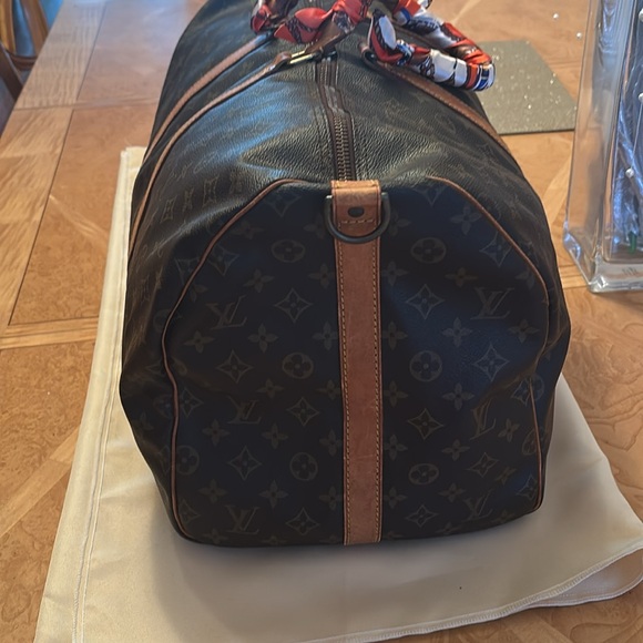- Louis Vuitton Monogram Keep All Bandouliere 55 Bag - Picture 2 of 11